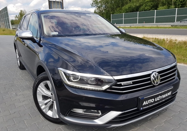 Volkswagen Passat cena 84000 przebieg: 165000, rok produkcji 2016 z Włodawa małe 781